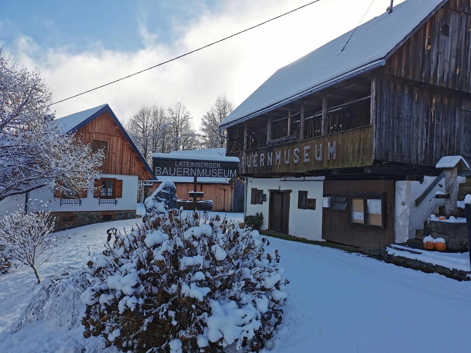 Traumhaftes Ferienhaus am Lateinberg - 8455 Eibiswald Südsteiermark Villa Kültér fotó